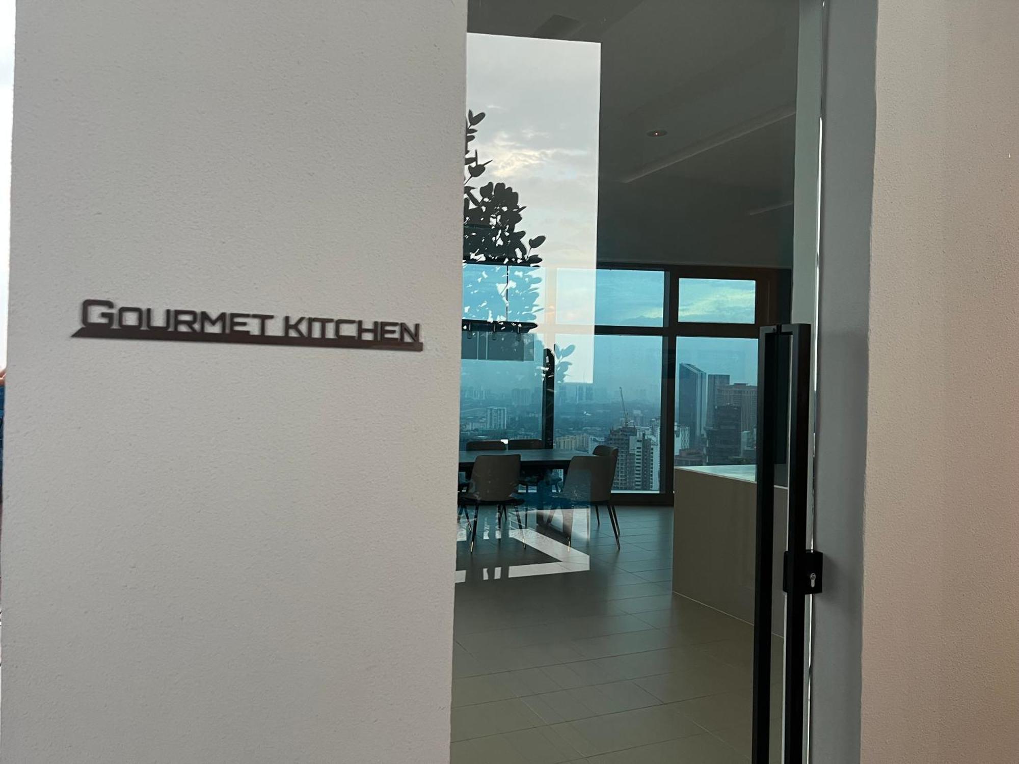 Eaton Residence Klcc Kuala Lumpur Buitenkant foto